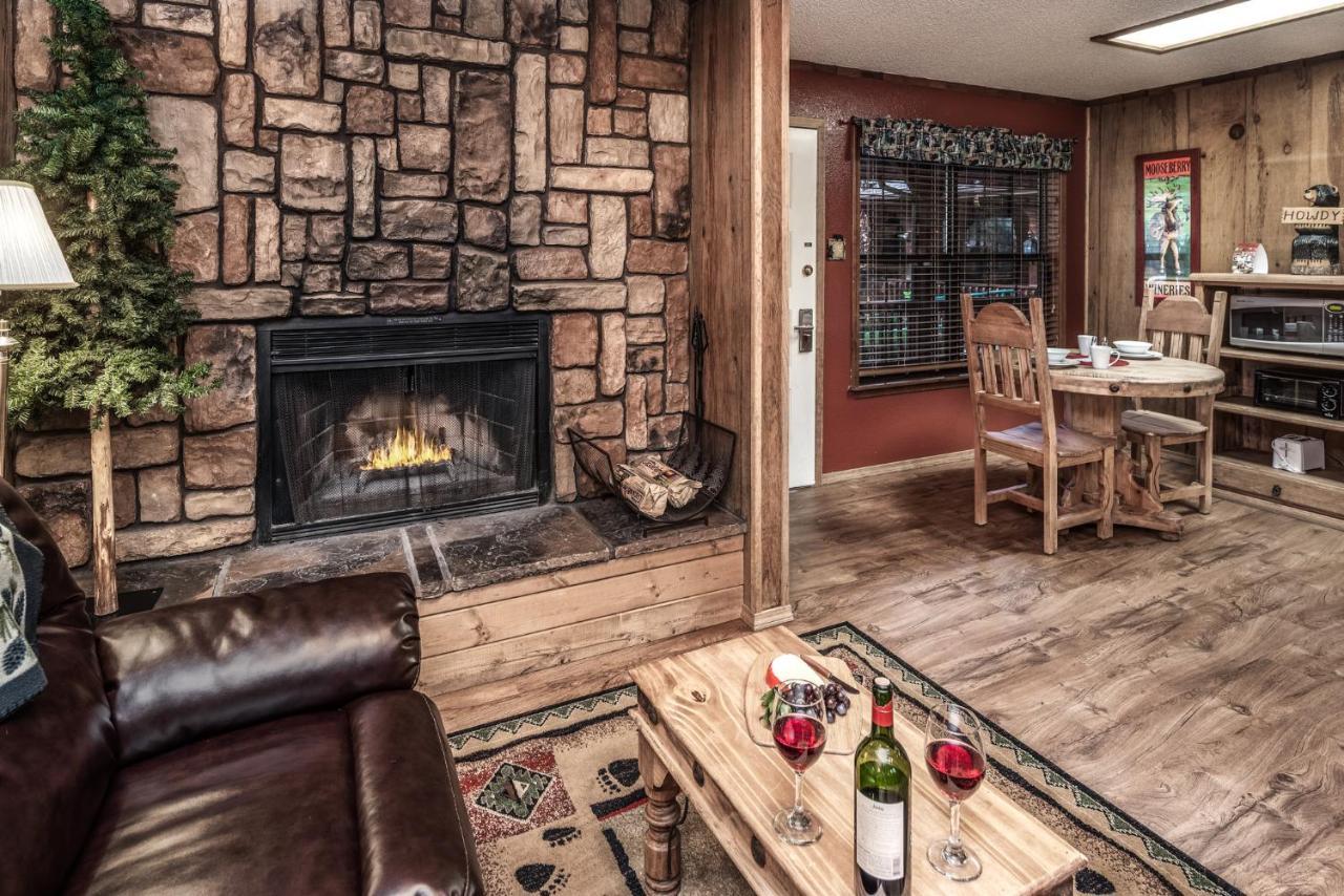 Shadow Mountain Lodge And Cabins Ruidoso Exterior photo