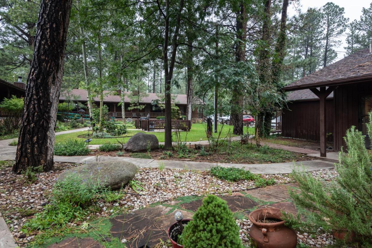 Shadow Mountain Lodge And Cabins Ruidoso Exterior photo