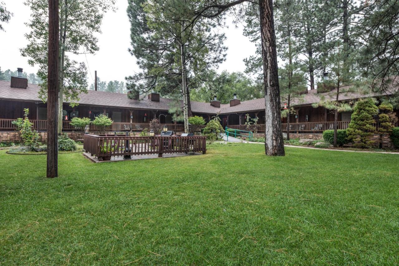 Shadow Mountain Lodge And Cabins Ruidoso Exterior photo