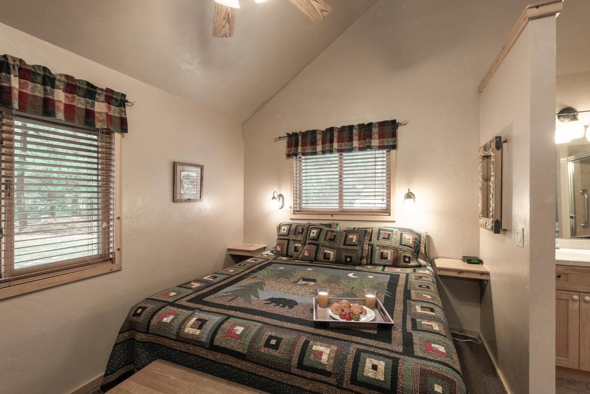 Shadow Mountain Lodge And Cabins Ruidoso Exterior photo