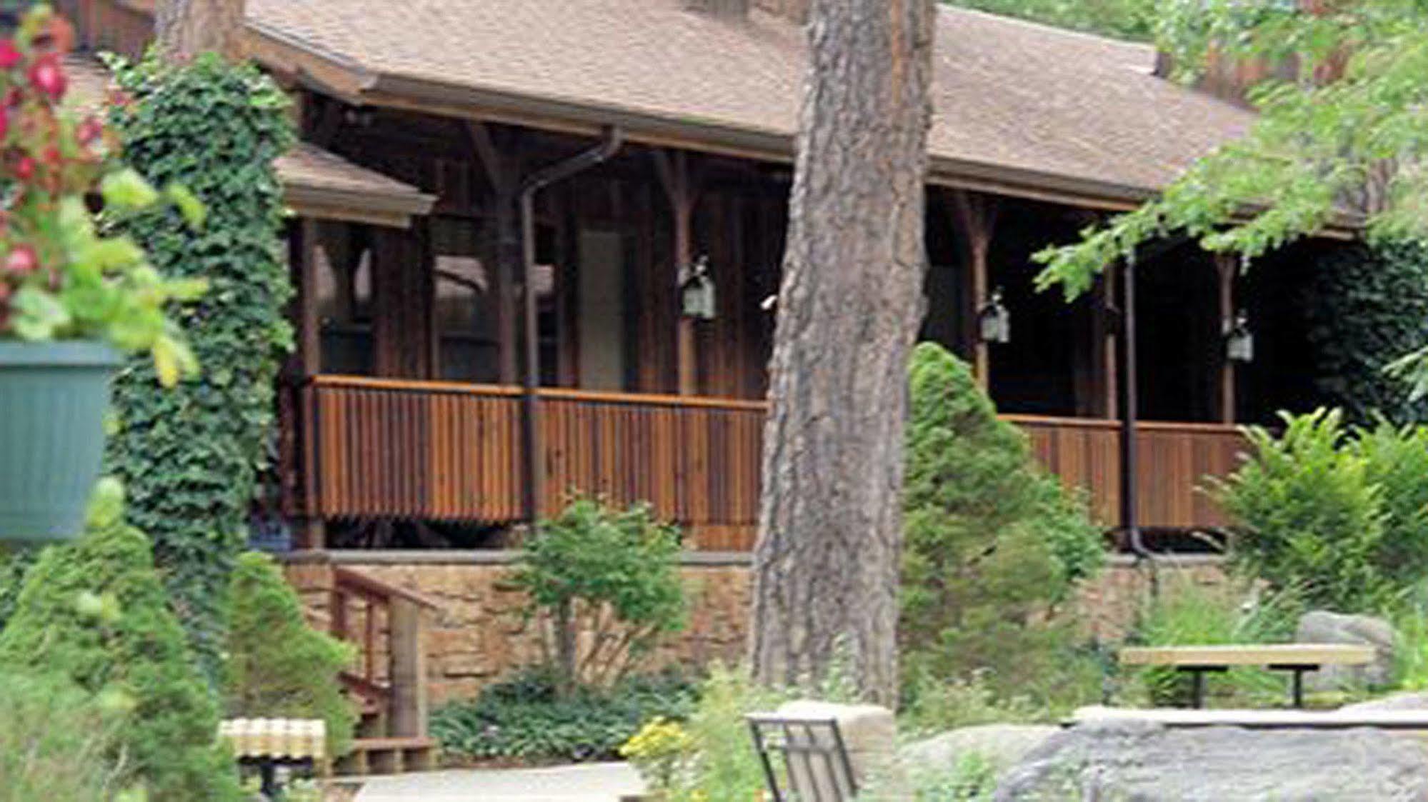 Shadow Mountain Lodge And Cabins Ruidoso Exterior photo